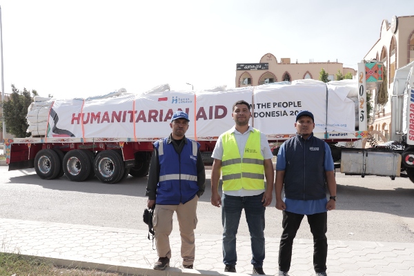 Human Initiative Kirim 216 Tenda dari Mesir sebagai Bantuan Kemanusiaan untuk Warga Palestina