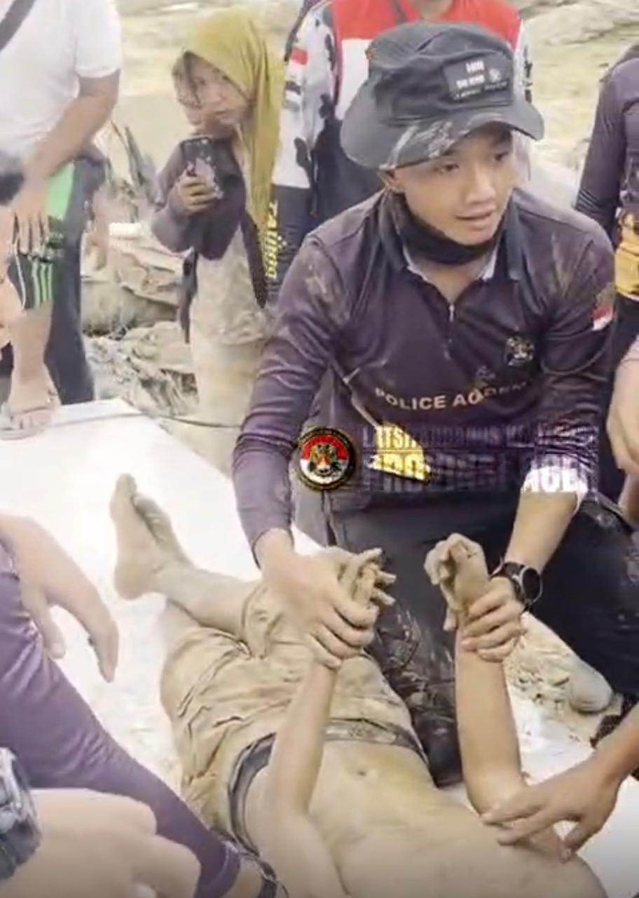 Taruna Akpol Selamatkan Anak Hanyut di Sungai Tamiang Aceh