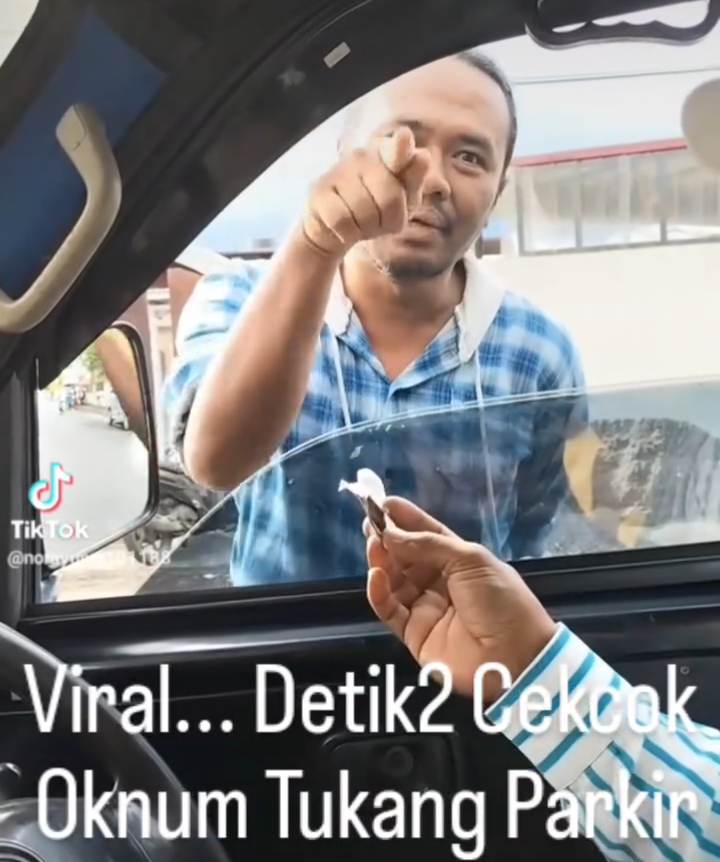 Mobil Belum Berhenti Sudah Dimintai Uang, Ibu Ini Cekcok dengan Tukang Parkir