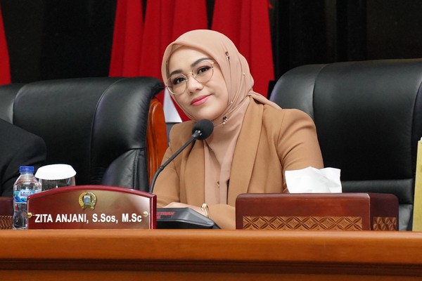 ‎Harta Zita Anjani Melonjak Seribu Persen Lebih dalam Dua Tahun, Warganet: “Ini Grafik yang Bikin Investor Minder” ‎